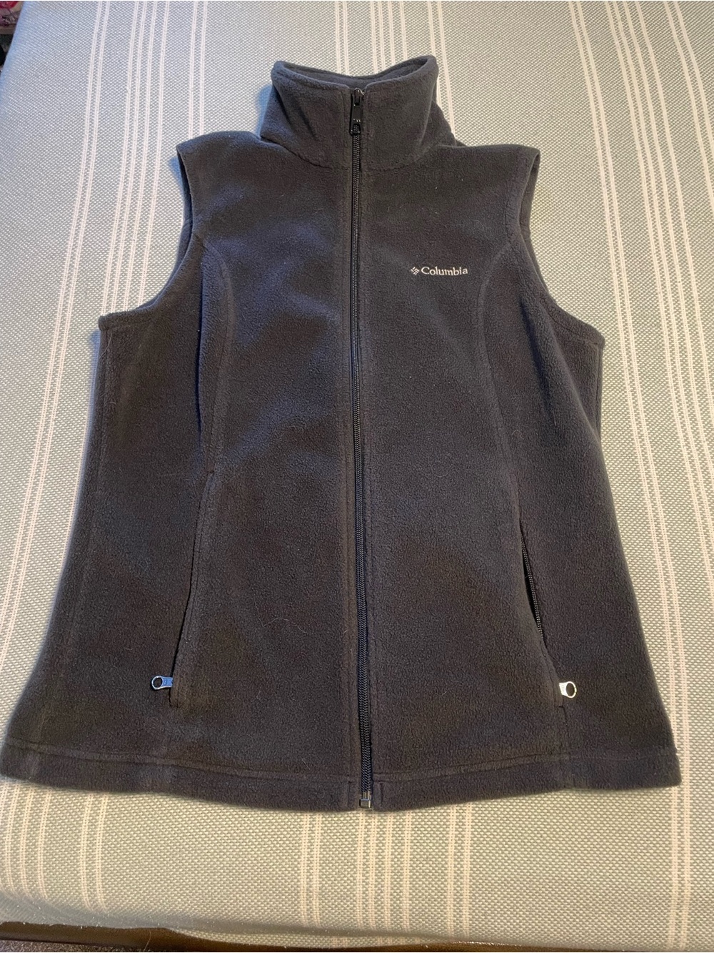 Columbia Black Fleece Vest - Cozy Layering Essential
